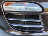 前保险杠侧格栅（散热器格栅）。保时捷 997 Gen 2 Carrera 2 / 4 / S / 4S