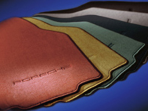 Fußmatten-Set. Porsche Cayman 987C (mit Bose-System) RHD – Rechtslenker - 98704480092, 98755198411, 98704480111A43, 98755198407B21, 98704480111N43, 98704480092A10, 98755198407A41, 98755198411A43, 98704480121A43, 98755198411B23, 98755198407J41, 98755198407R41, 98755198407M21, 98704480092T10, 98755198407T21