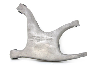 Brazo de suspensión trasero inferior. Porsche Macan 95B 2014>> - 8R0505311F, 8R0505312F